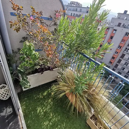 Espace Prive Avec Balcon Vue Montagnes Couette-café *